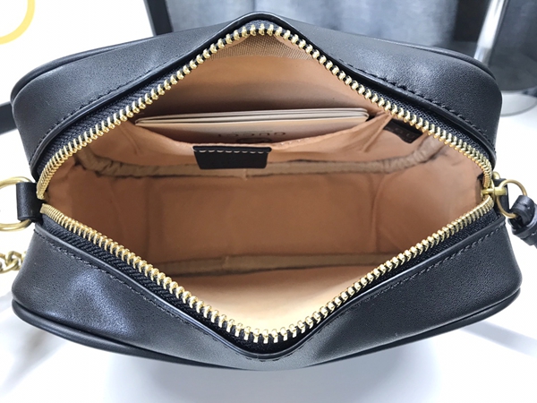 激安グッチバッグコピー着用イメージ